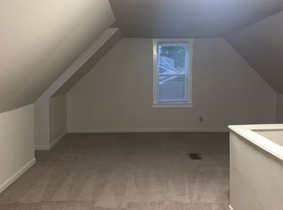 2110 8th Pkwy, Waukegan, IL 60085