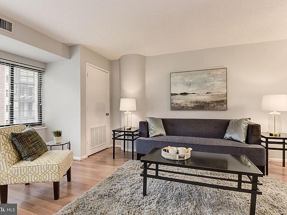 2nd image of 900 N Stafford St APT 1214