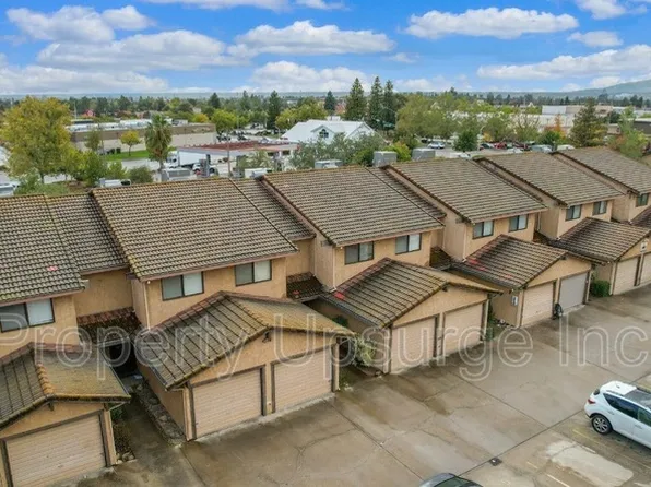 1253 Brandon Ct APT K, Redding, CA 96003