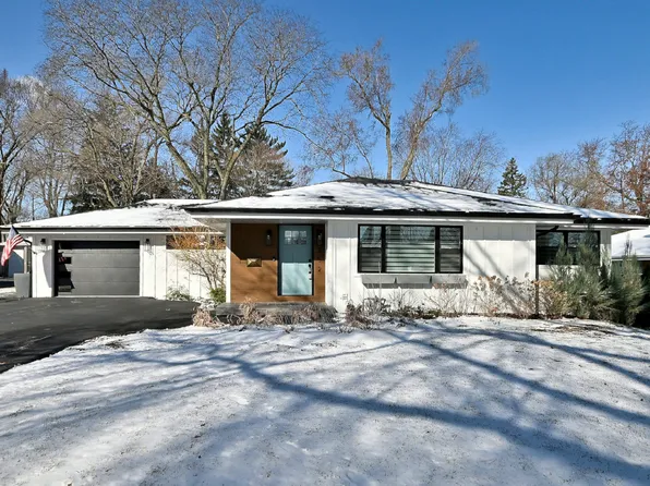 252 Ann St, Clarendon Hills, IL 60514