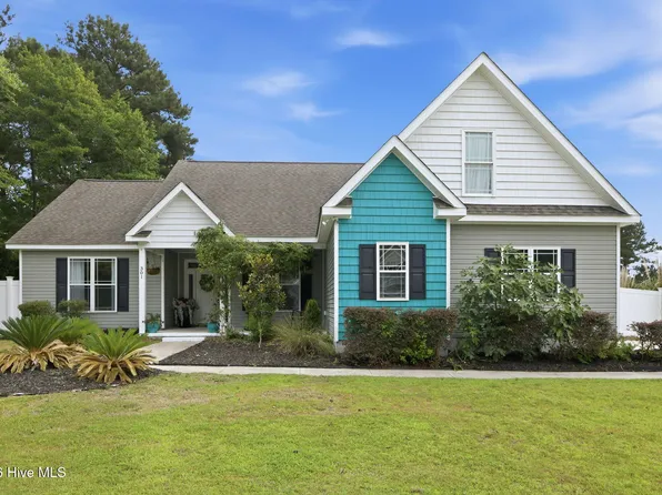 301 Big Pine Court, Hubert, NC 28539