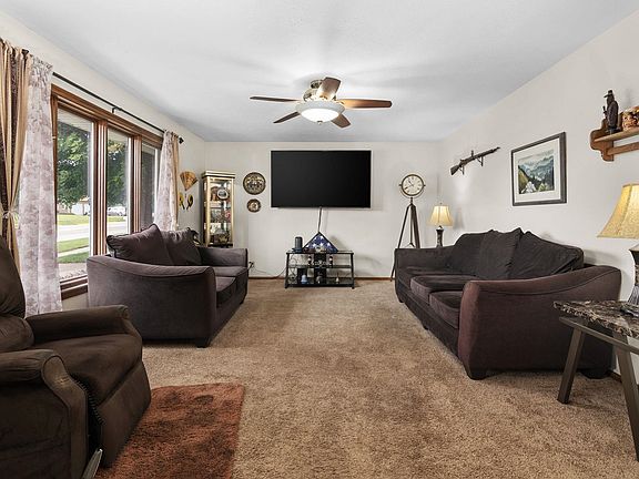 2nd image of 2830 Mineral Point Ave