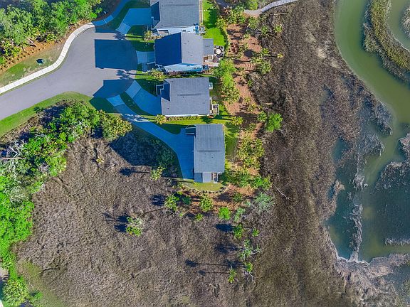 5th image of 935 Governors Cay Cir