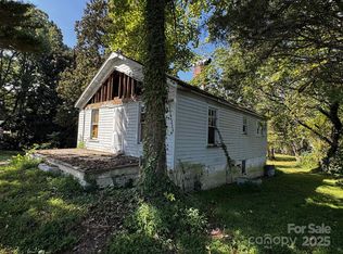 1771 16th St NE, Hickory, NC 28601