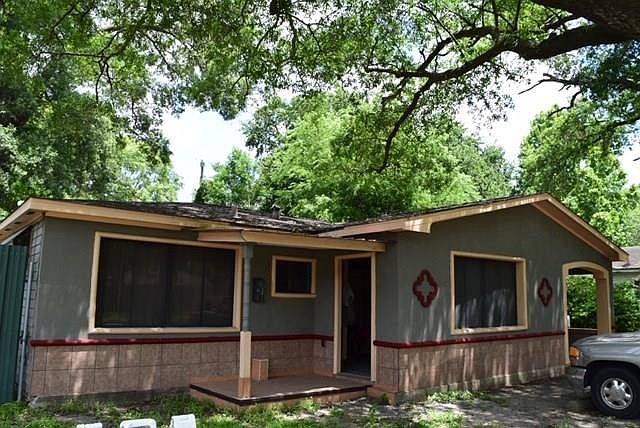 1st image of 8125 Howard Dr