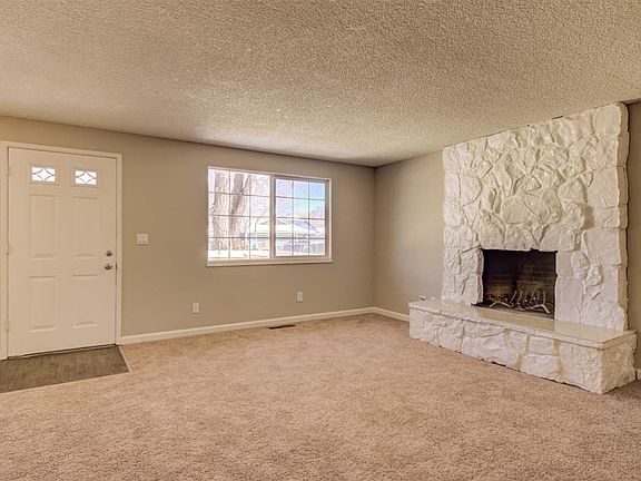 5th image of 2102 Idaho St