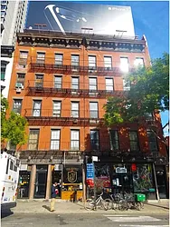 313 East 60th Street in Lenox Hill