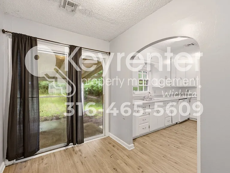 915 N Harding Ave — Photo 9