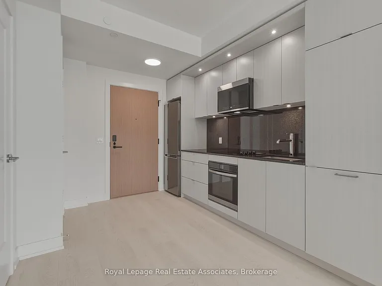 25 Cordova Ave #1914 — Photo 4