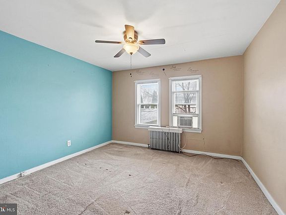 4th image of 210 3rd St