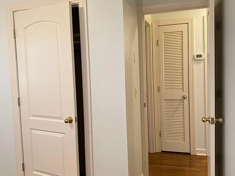 Front bedroom facing hall