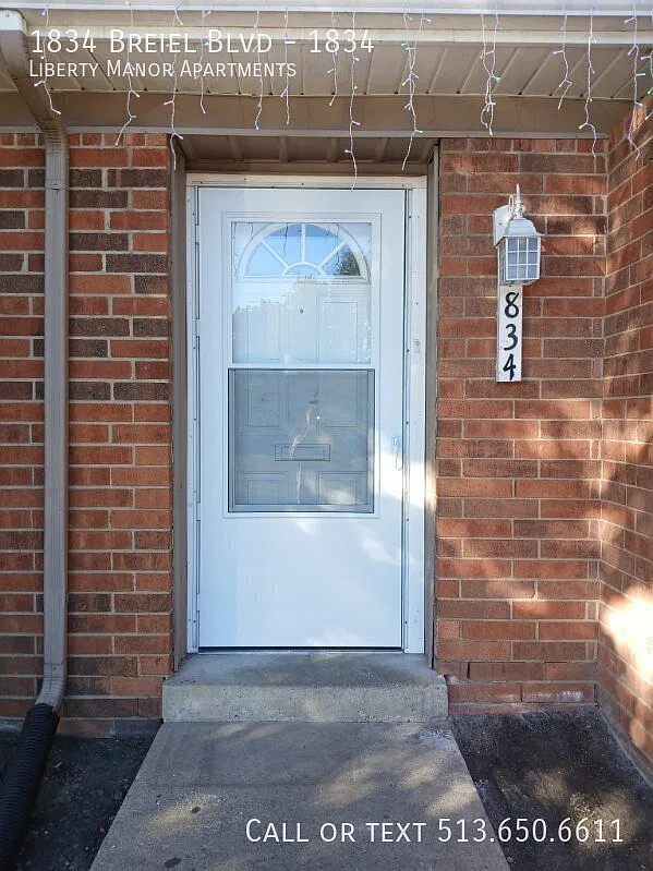 3 bed, 1.5 bath, 1207 sqft, $1,390 — Photo 1