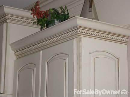 VANELLA BEAN GLAZED CABINETS