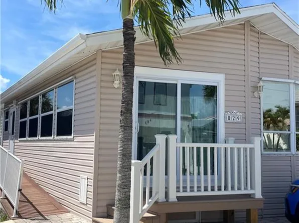 829 Nettles Blvd, Jensen Beach, FL 34957