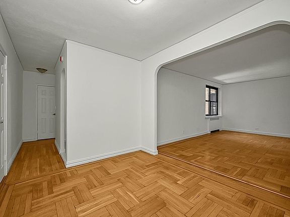 4th image of 2685 Creston Ave APT 2F