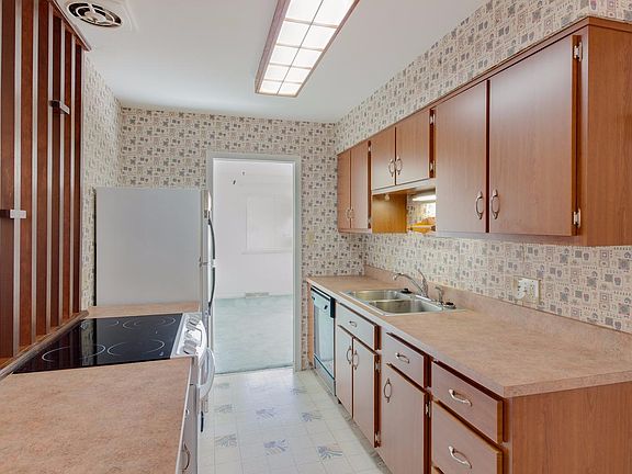 5th image of 400 Kuntz Ct