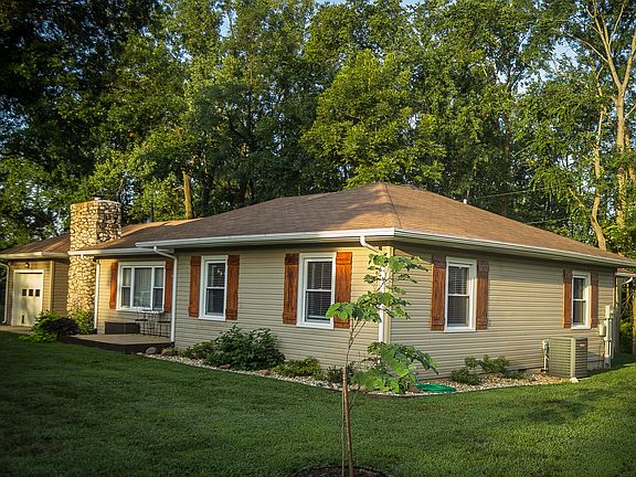 4th image of 2131 Heideman Dr