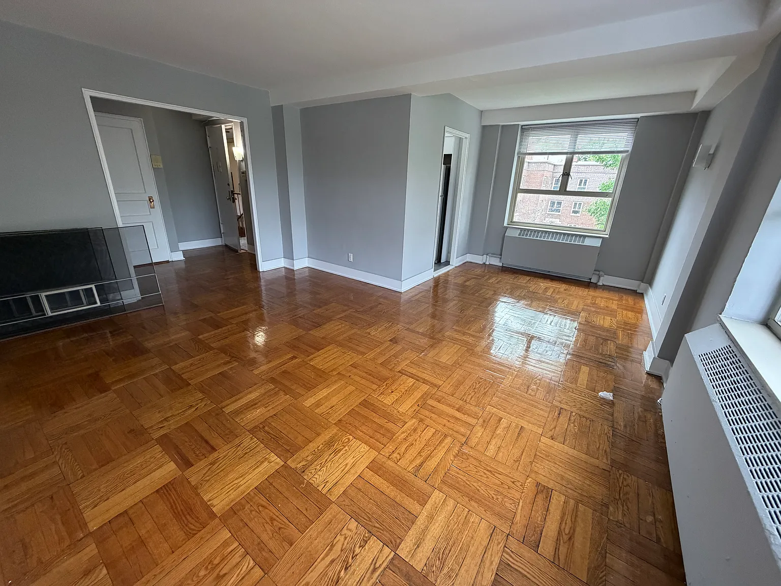 188th St, Fresh Meadows — Photo 4