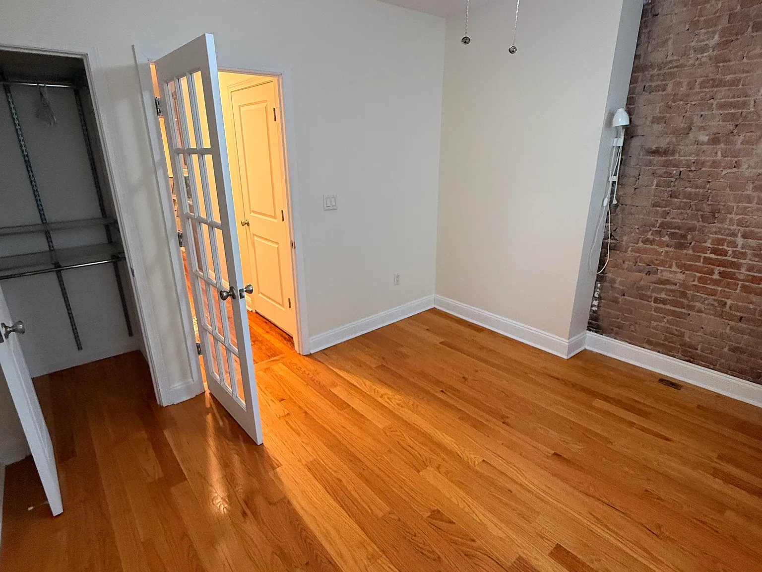 2 bed, 650 sqft, $2,800 — Photo 4