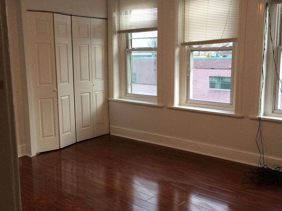 2nd image of 5023 Baltimore Ave