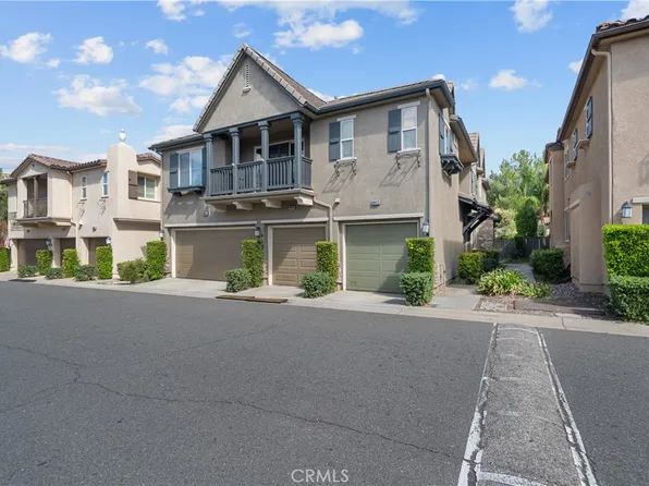 19415 Opal Ln, Santa Clarita, CA 91350