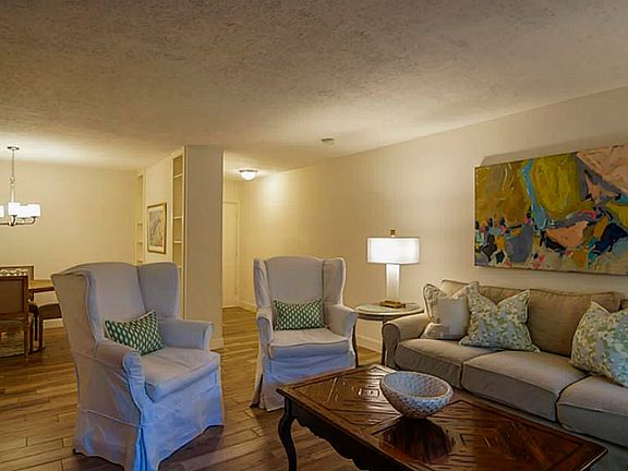 4th image of 7575 Katy Fwy APT 14