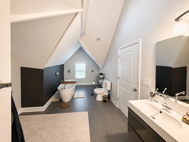 1125 Evison St — Photo 15