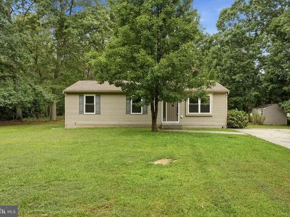 105 McCurdy Ave, Franklinville, NJ 08322