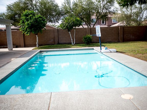 2nd image of 1520 E REDWOOD Place