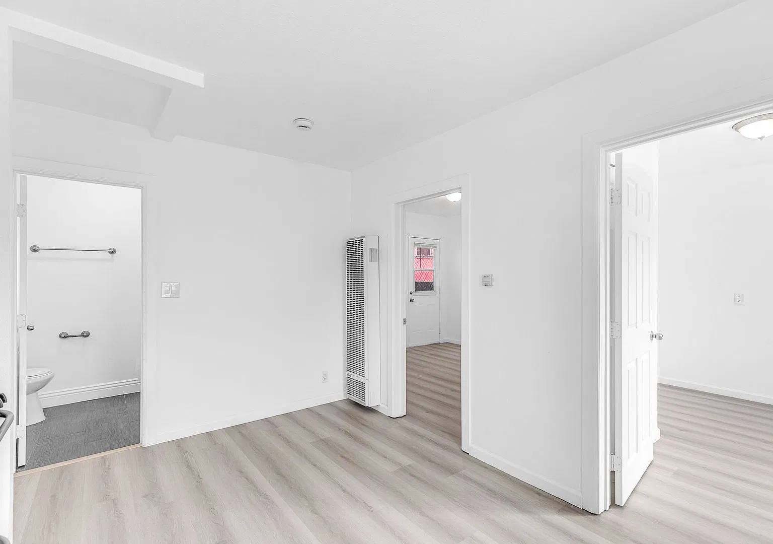 1424-1430 Echo Park Avenue — Photo 4