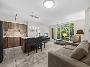 654 Cook Rd #250, Kelowna, BC V1W3G7