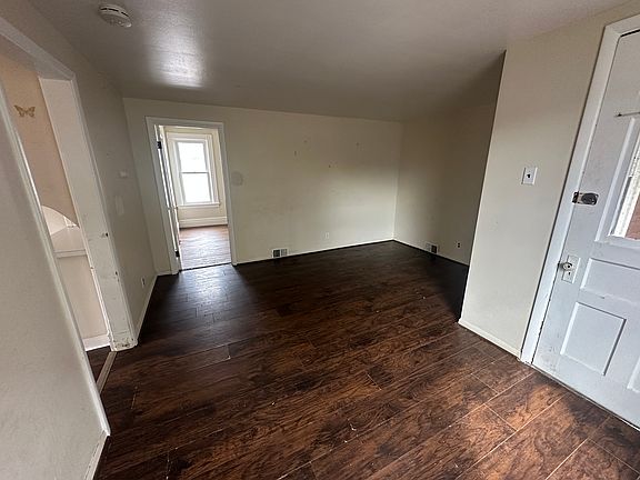 3rd image of 94 Bouck St #2