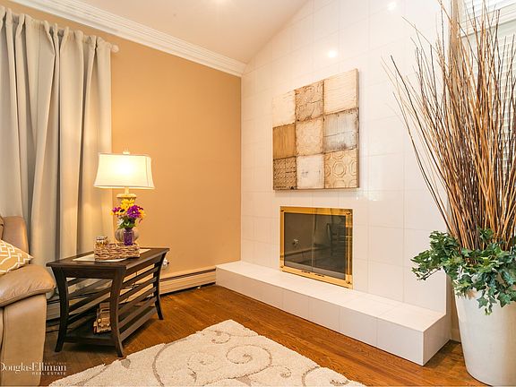 5th image of 277 Peachtree Dr