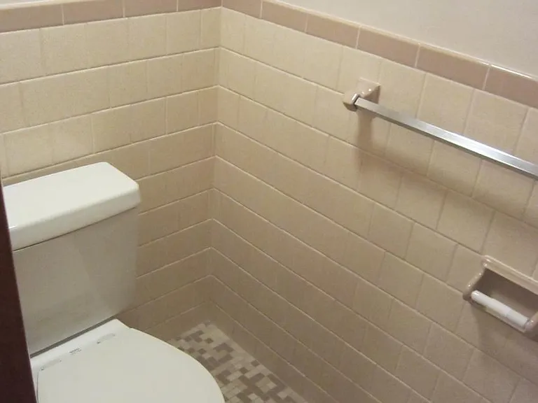 2nd Bathroom
