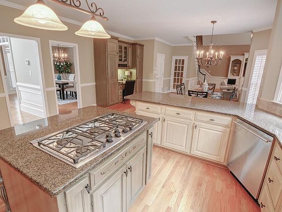 3rd image of 4040 Royal Pennon Ct