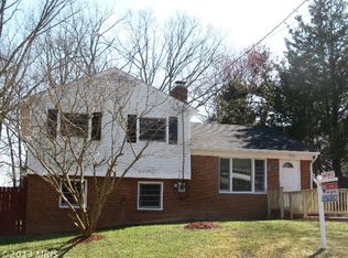 1709 Rosa Dr, Woodbridge, VA 22191