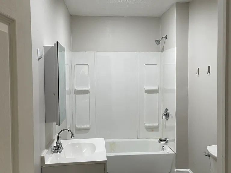 37 Magnolia Ave — Photo 8