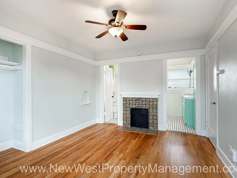 2419 Market St #B — Photo 6