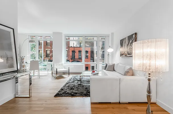 Rented by Bond New York | media 4