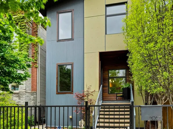 1950 W Race Ave, Chicago, IL 60622
