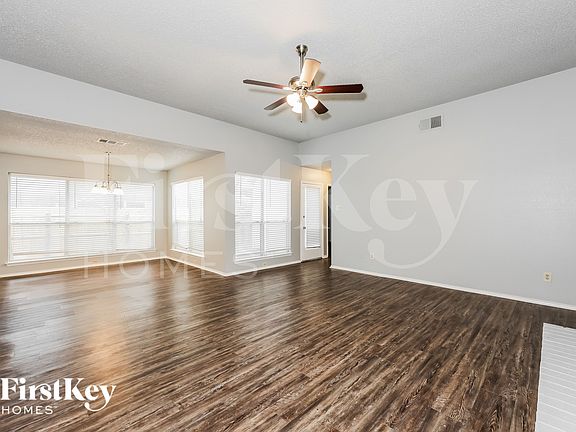 4th image of 6317 Brookcrest Dr
