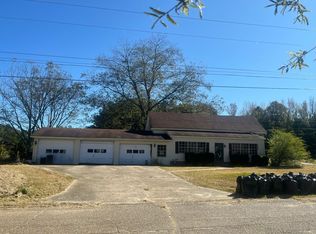 54 Natchez Trace Rd, Mathiston, MS 39752