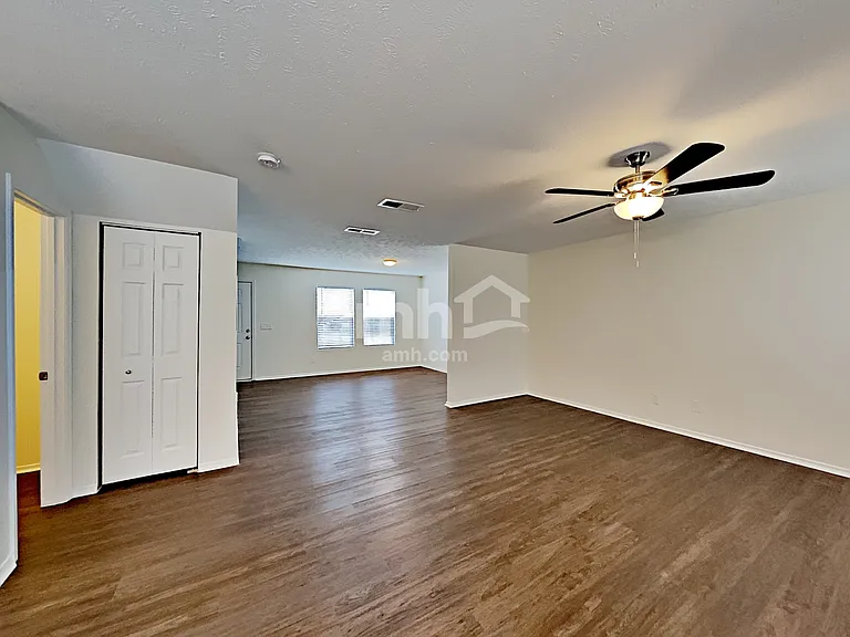5209 Sunsail Dr — Photo 10