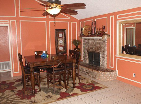 4th image of 2221 Oleander Ln
