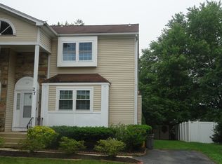 27 Marc Dr, Dayton, NJ