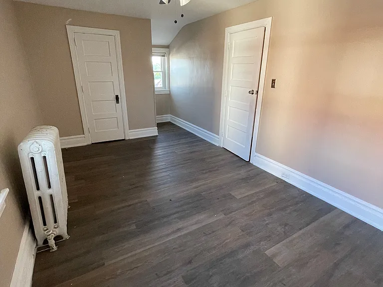 1610 W Walnut St #2 — Photo 7