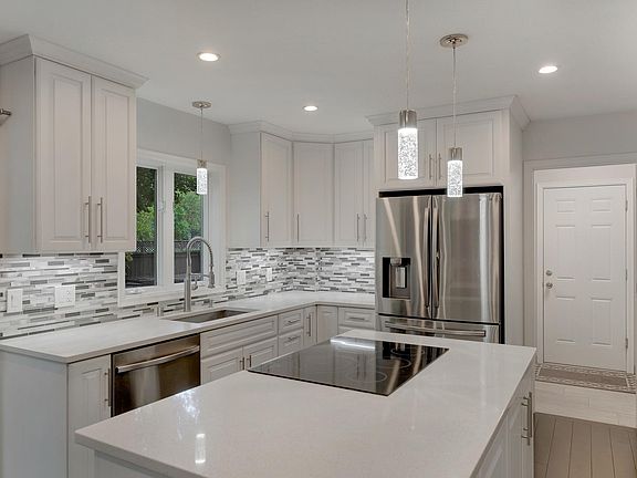 2nd image of 5262 Oxbow Ct