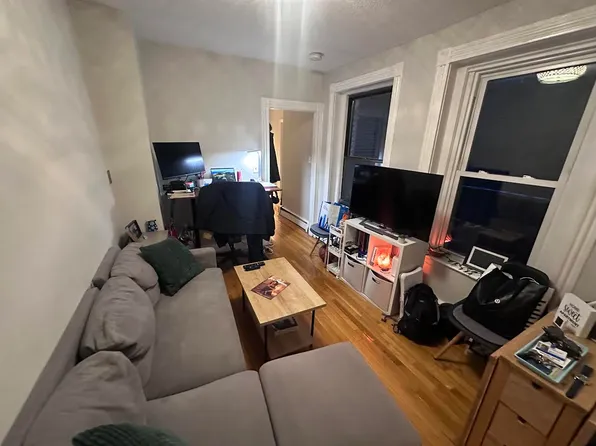 29 Sheafe St APT 5, Boston, MA 02113