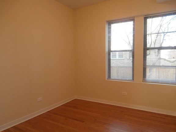5th image of 6601-03 N Campbell Avenue W Albion Ave #2E