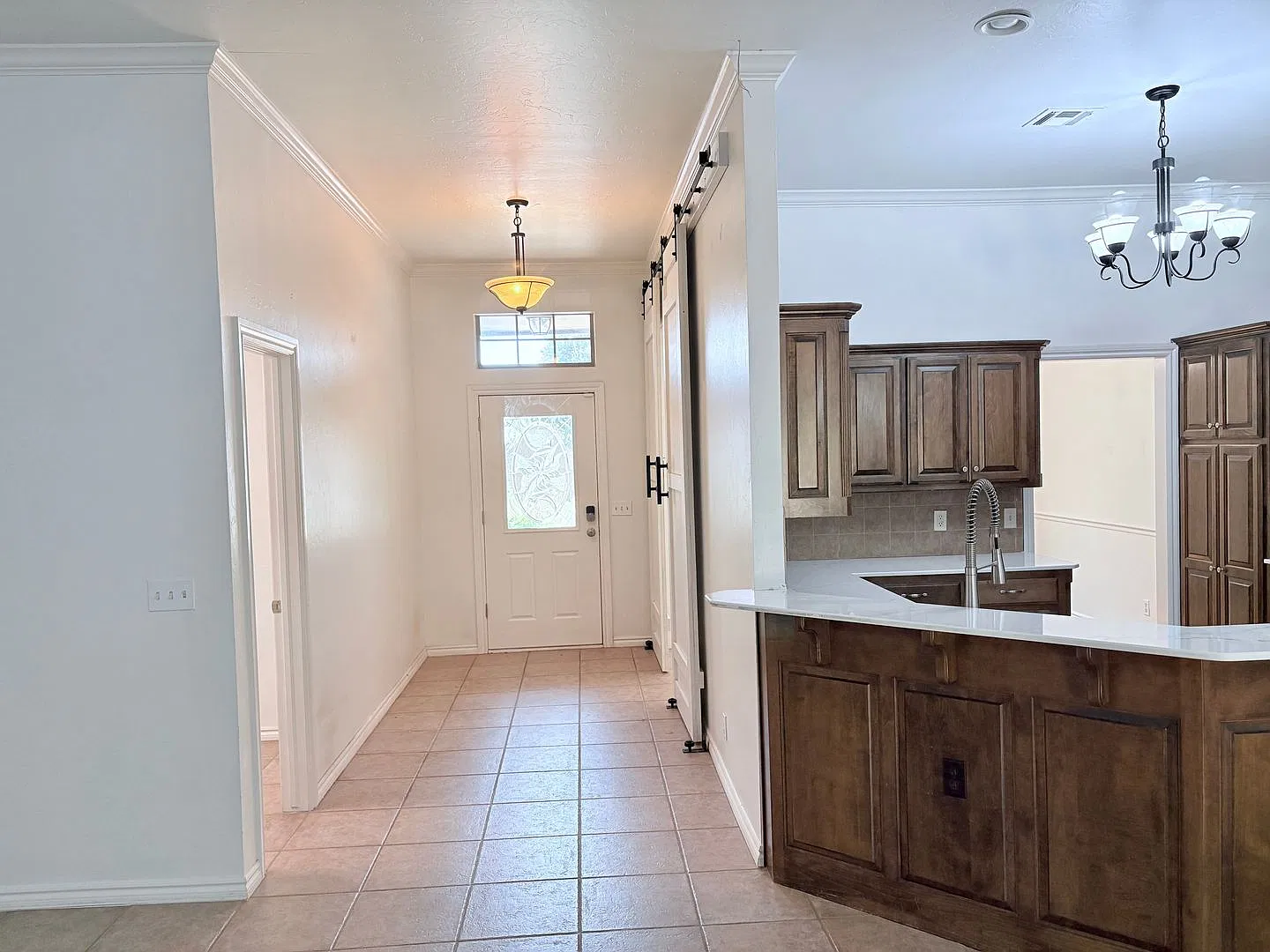 Spacious 4-Bed, 2.5-Bath Home for Lease in Edmond, OK — Photo 2